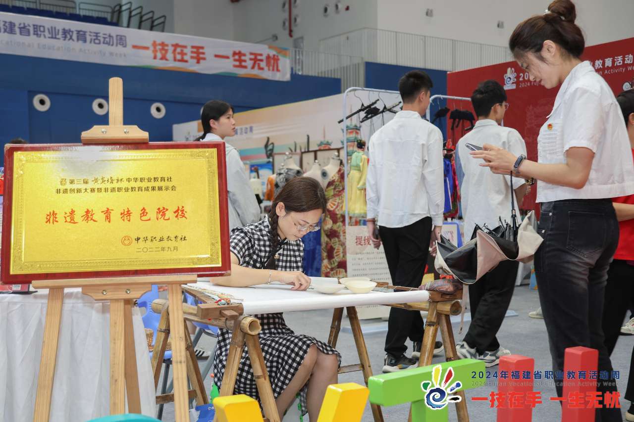 LHH (32)-opq842717294 LHH (32)-opq842717294