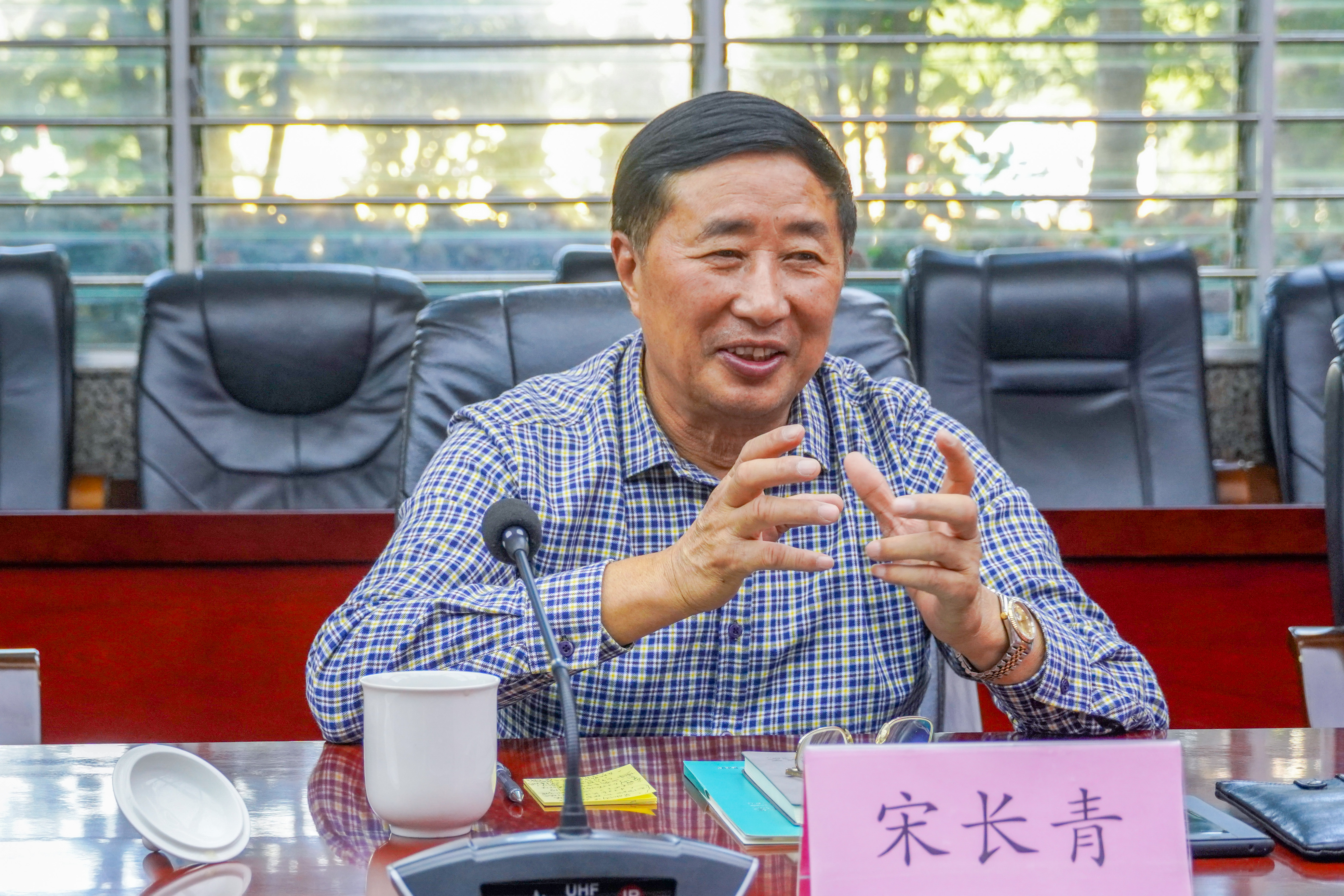 郑筱老师要的照片 (5).jpg 郑筱老师要的照片 (5).jpg